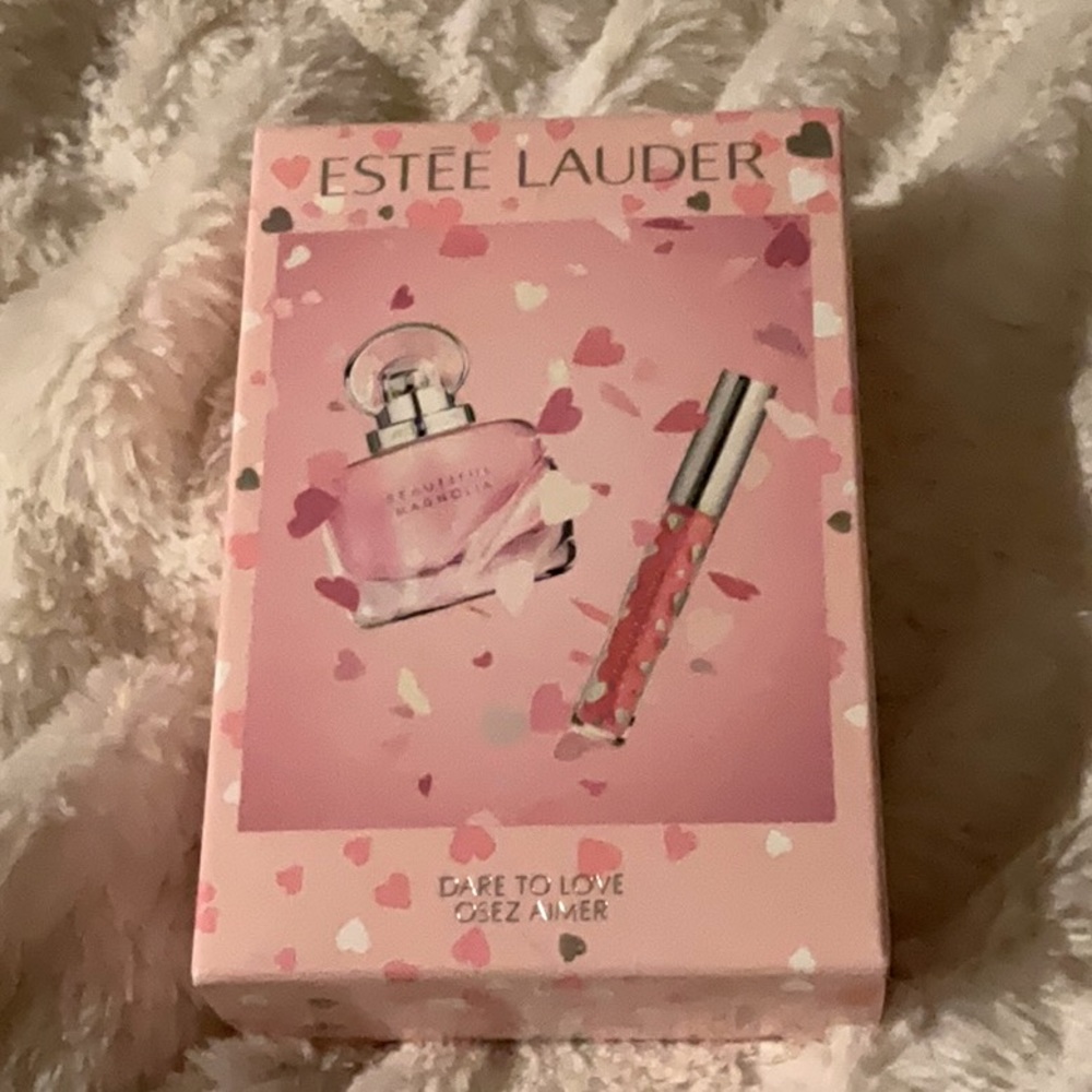 Estée Lauder dare to love dream set